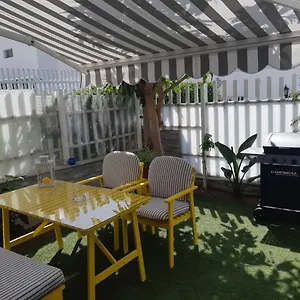  Сasa de vacaciones Pool View Yard